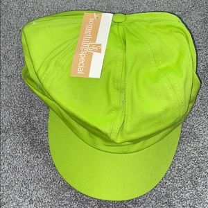 Green hat BRAND NEW NEVER OPENED OR WORN 💚